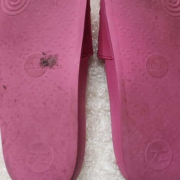 Gucci Fuschia Pool Slide - Picture 8 of 10